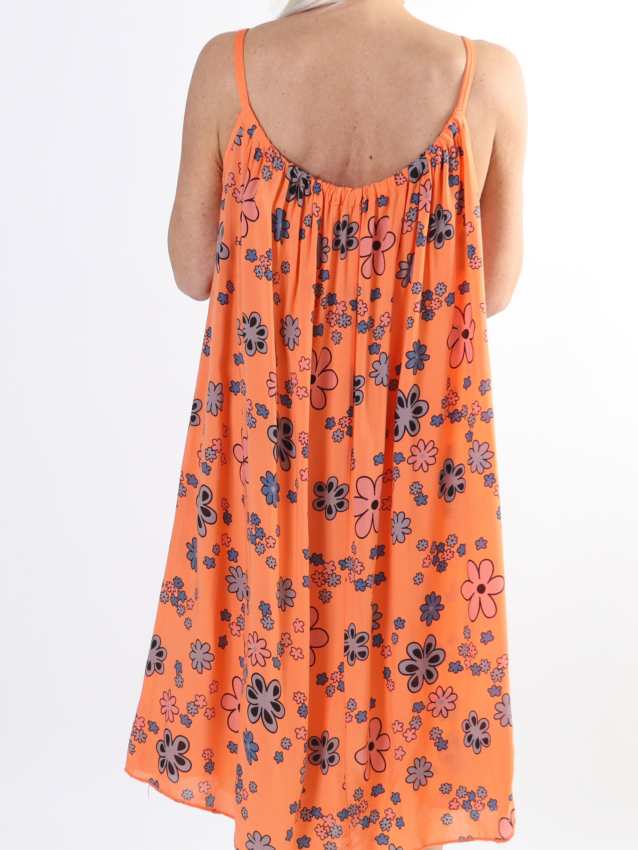 Sunshines Flower - Lätt viskosklänning med blommönster i stora storlekar